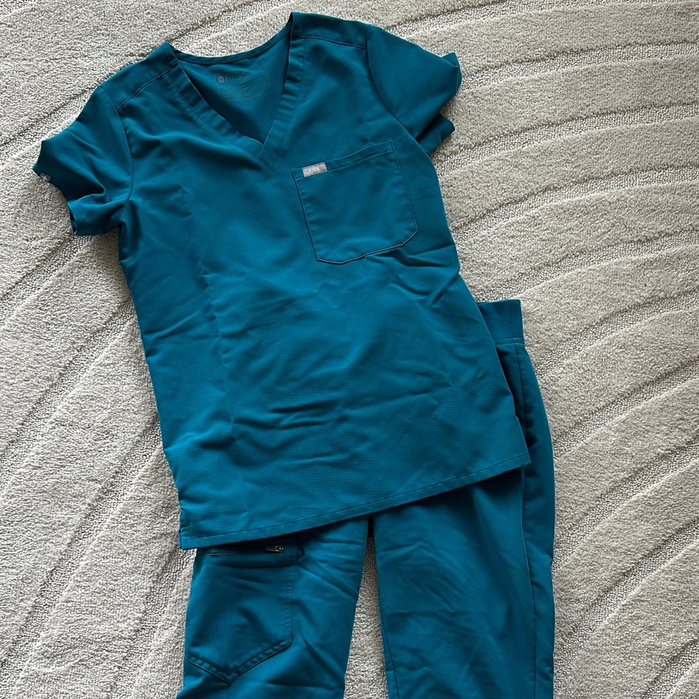 Figs Teal Scrub Set